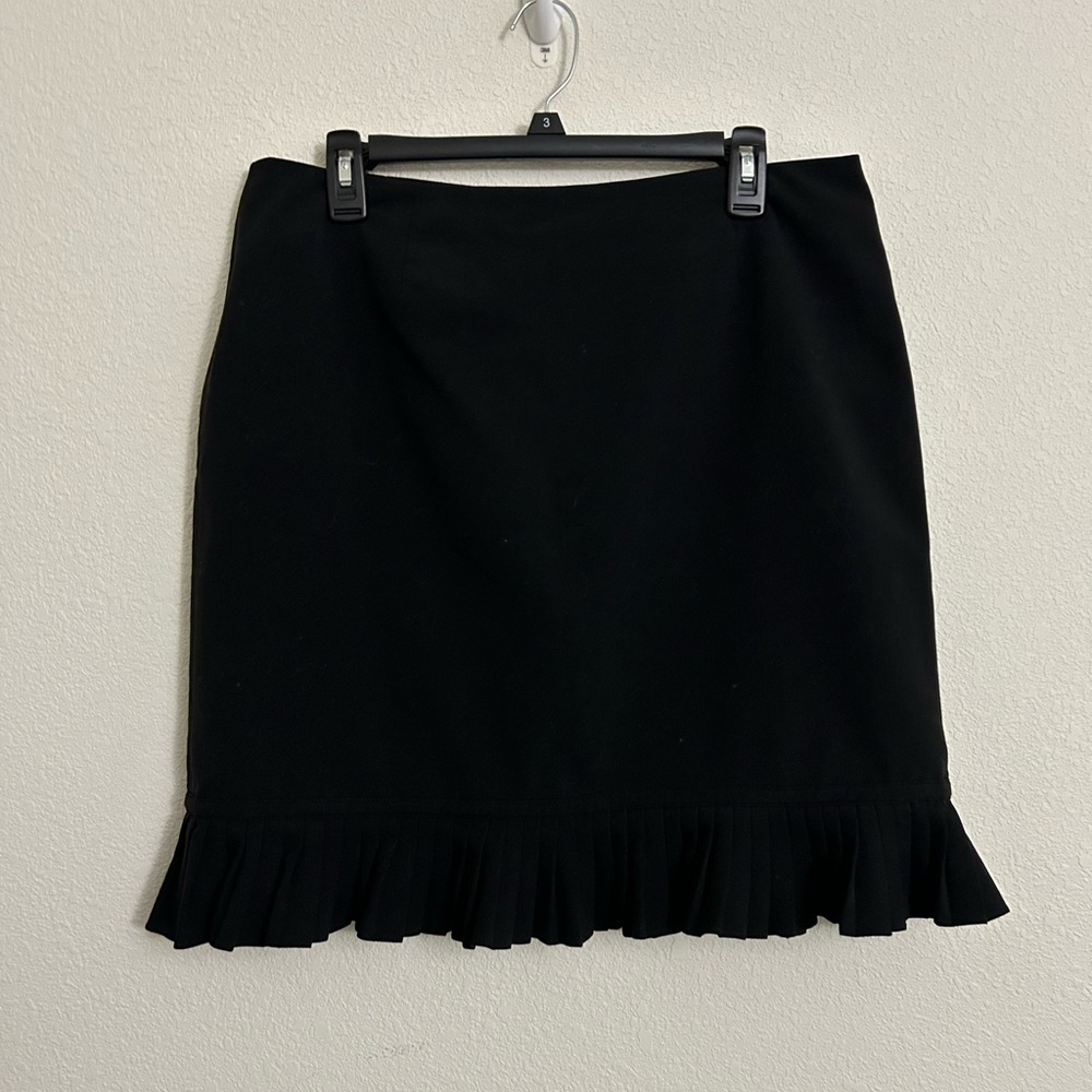 Elegant Black Pencil Skirt with Ruffle Detail